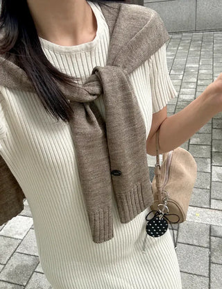 A must-have for transitional seasons: Wool button knit shawl, shoulder shawl, women's autumn cardigan shawl
