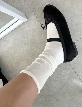 Frilled plain women's socks, loose-fit knit socks, mid-calf socks
