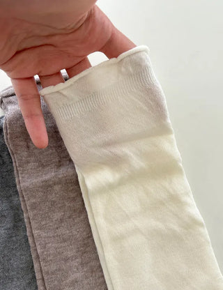 Frilled plain women's socks, loose-fit knit socks, mid-calf socks