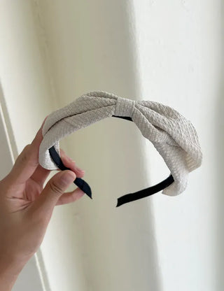 Recommended autumn wedding guest look: Waffle ribbon headband, slim hairband