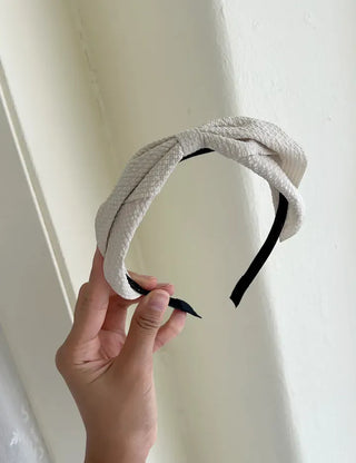 Recommended autumn wedding guest look: Waffle ribbon headband, slim hairband
