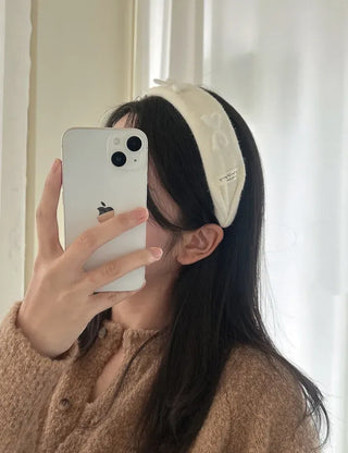 White yarn ribbon knit bandana headband