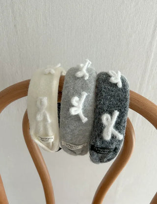 White yarn ribbon knit bandana headband