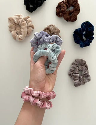 1+1 Slim Velvet Mini Scrunchie Set