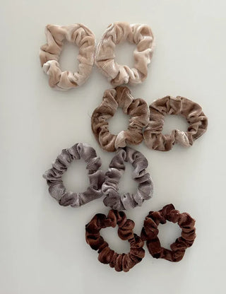 1+1 Slim Velvet Mini Scrunchie Set