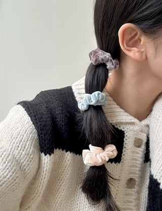 1+1 Slim Velvet Mini Scrunchie Set
