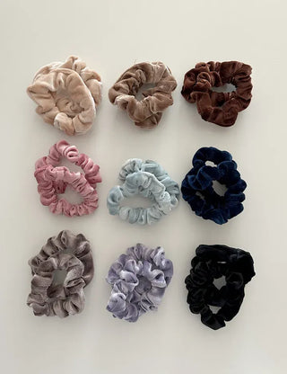 1+1 Slim Velvet Mini Scrunchie Set