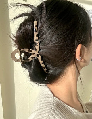 Giant Twist Hair Clip Matte Leopard Print Updo
