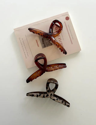Giant Twist Hair Clip Matte Leopard Print Updo