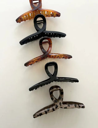 Giant Twist Hair Clip Matte Leopard Print Updo