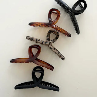Giant Twist Hair Clip Matte Leopard Print Updo