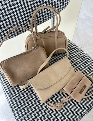 Merry Shop Pouch Wallet Suede Zipper Mini Strap