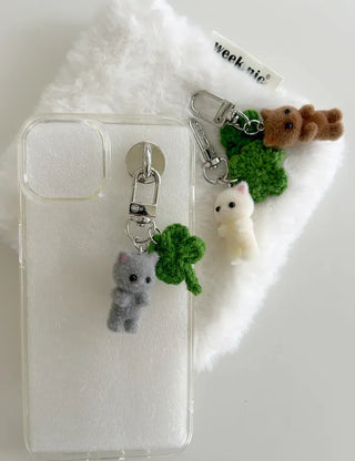 Knitted four-leaf clover keyring, mini cat doll, mini bag keyring