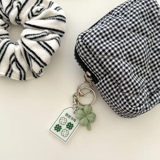 Merry Shop Lucky Keyholder Four-Leaf Clover Acrylic Keyring