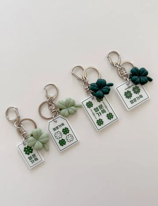 Merry Shop Lucky Keyholder Four-Leaf Clover Acrylic Keyring