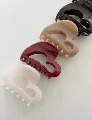 Mary Shop Hairpin Modern Heart Half-Up Mini Claw Clip