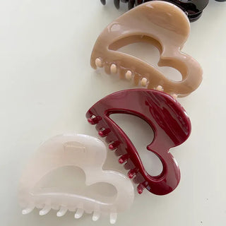 Mary Shop Hairpin Modern Heart Half-Up Mini Claw Clip