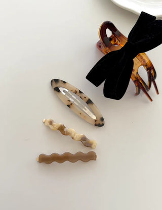 Merry Shop Oval Wavy Snap Bobbin