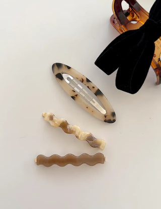 Merry Shop Oval Wavy Snap Bobbin