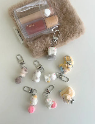 Four-leaf clover cat scooter doll mini bag keyring keyholder