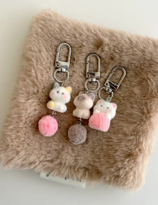 Four-leaf clover cat scooter doll mini bag keyring keyholder