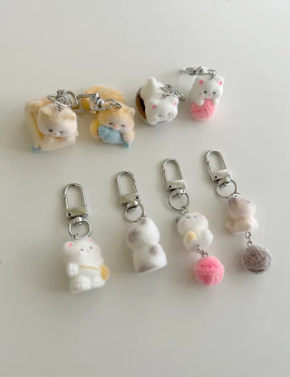 Four-leaf clover cat scooter doll mini bag keyring keyholder