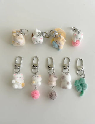 Four-leaf clover cat scooter doll mini bag keyring keyholder