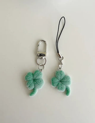 Four-leaf clover cat scooter doll mini bag keyring keyholder