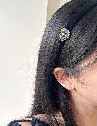 Piece Pendant Cubic Pearl Velvet Slim Headband