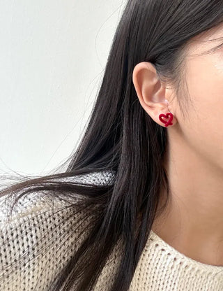 Silver Needle Velvet Drawing Heart Mini Earrings