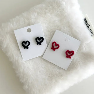 Silver Needle Velvet Drawing Heart Mini Earrings