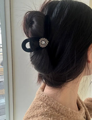 5 Types of Jewel Claw Clips Large Velvet Updo Hairpin