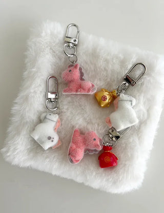 Message Packaging Red Horse Lucky Pouch Mini Doll Keyring Keyholder