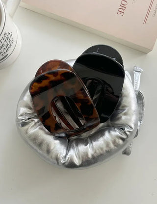 Round hair clip, acrylic hair clip, updo leopard print hair clip