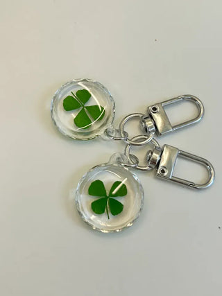 Teddy Bear Transparent Four-Leaf Clover Acrylic Keyring Hook