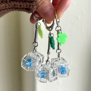 Four-leaf clover keycap keyring LED single-socket keyboard key holder gift luck