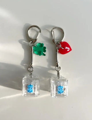 Four-leaf clover keycap keyring LED single-socket keyboard key holder gift luck