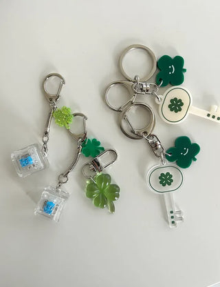 Four-leaf clover keycap keyring LED single-socket keyboard key holder gift luck