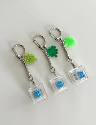 Four-leaf clover keycap keyring LED single-socket keyboard key holder gift luck