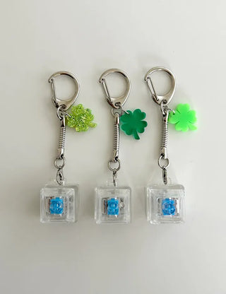 Four-leaf clover keycap keyring LED single-socket keyboard key holder gift luck