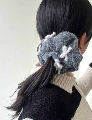 White yarn ribbon big knit scrunchie hair tie
