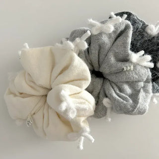 White yarn ribbon big knit scrunchie hair tie