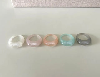 Radiant Glossy Acrylic Ring Formica Bold Fashion Spring Woman