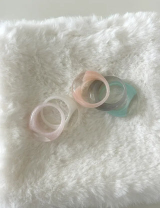 Radiant Glossy Acrylic Ring Formica Bold Fashion Spring Woman