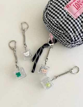 Cute parts keycap keyring teddy bear four-leaf clover keyholder keyboard