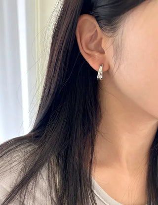 Bold One-Touch A-Line Hoop Earrings Basic 11% Off