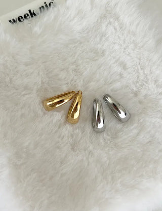 Bold One-Touch A-Line Hoop Earrings Basic 11% Off