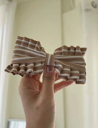 New spring ribbon hair clip, striped frill half-up hairstyle