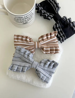 New spring ribbon hair clip, striped frill half-up hairstyle
