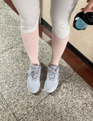 Non-slip knee socks, Pilates and yoga socks, non-slip ribbed